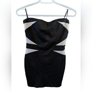 Elegant Black and White Strapless Dress 2/22 On Selected Item